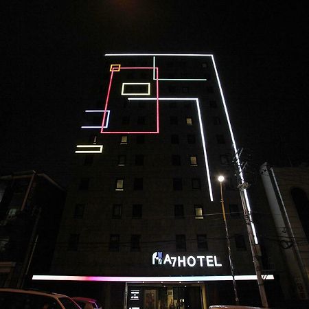 A7 Hotel Σουγόν Εξωτερικό φωτογραφία