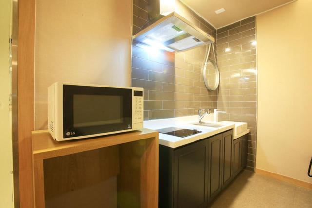 A7 Hotel Σουγόν Εξωτερικό φωτογραφία